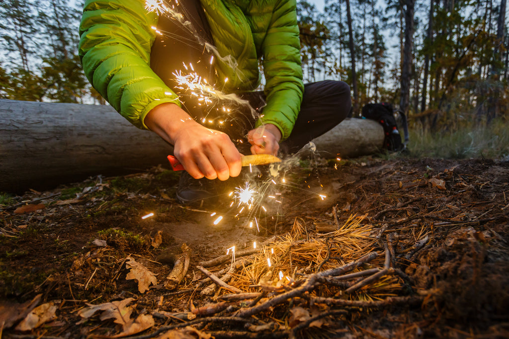 A closerlook at our Extreme Wilderness Fire Starting Kit